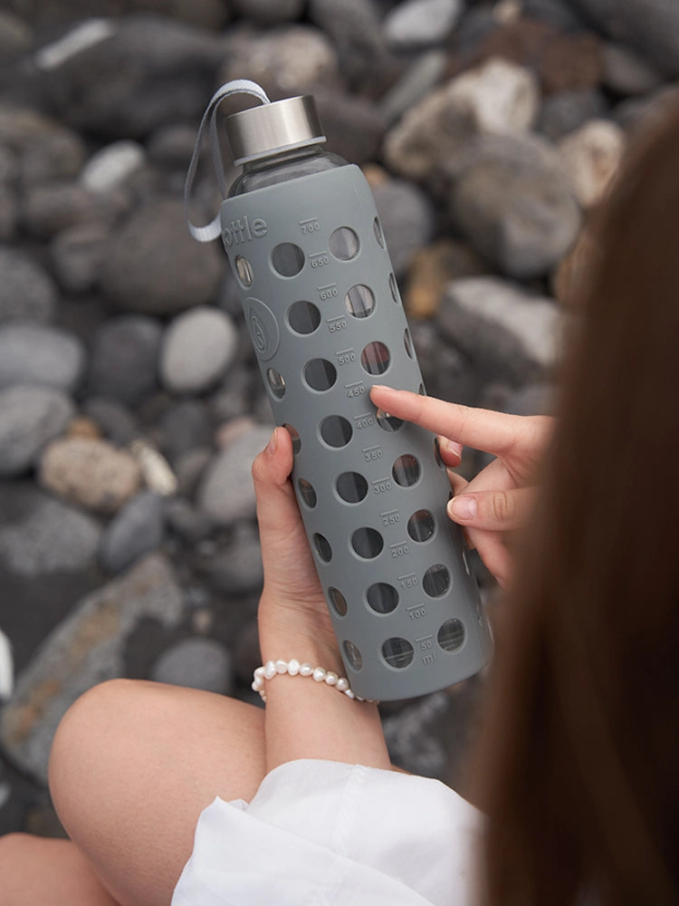 Trinkflasche Glas mit Silikonhülle – 750 ml