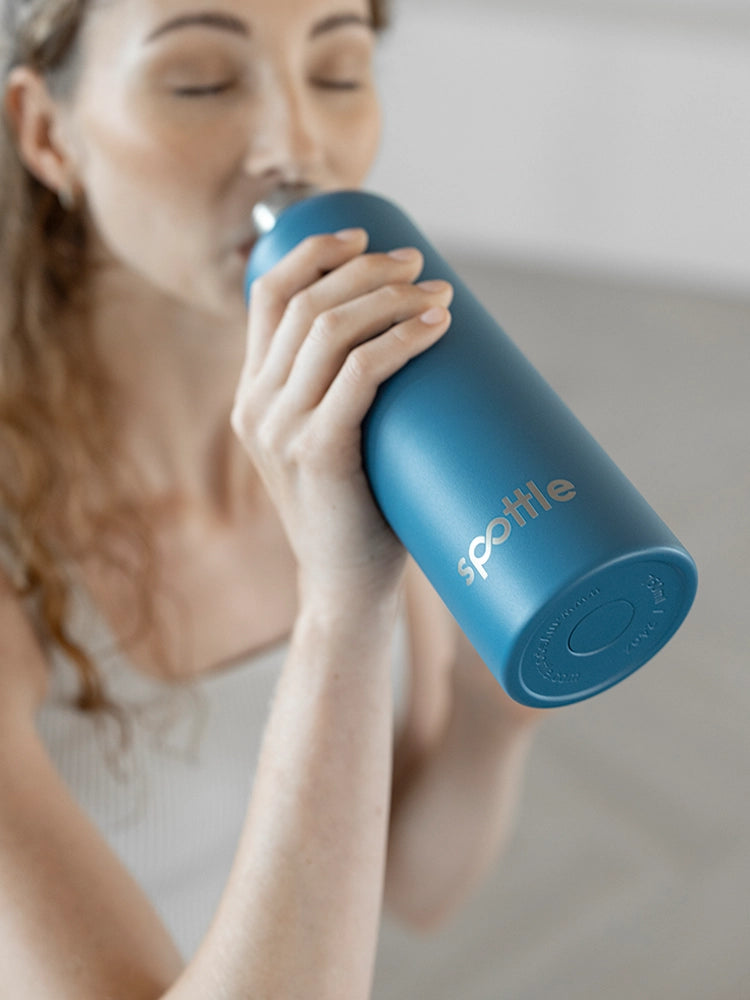 Insulated stainless steel water bottle – 1 L