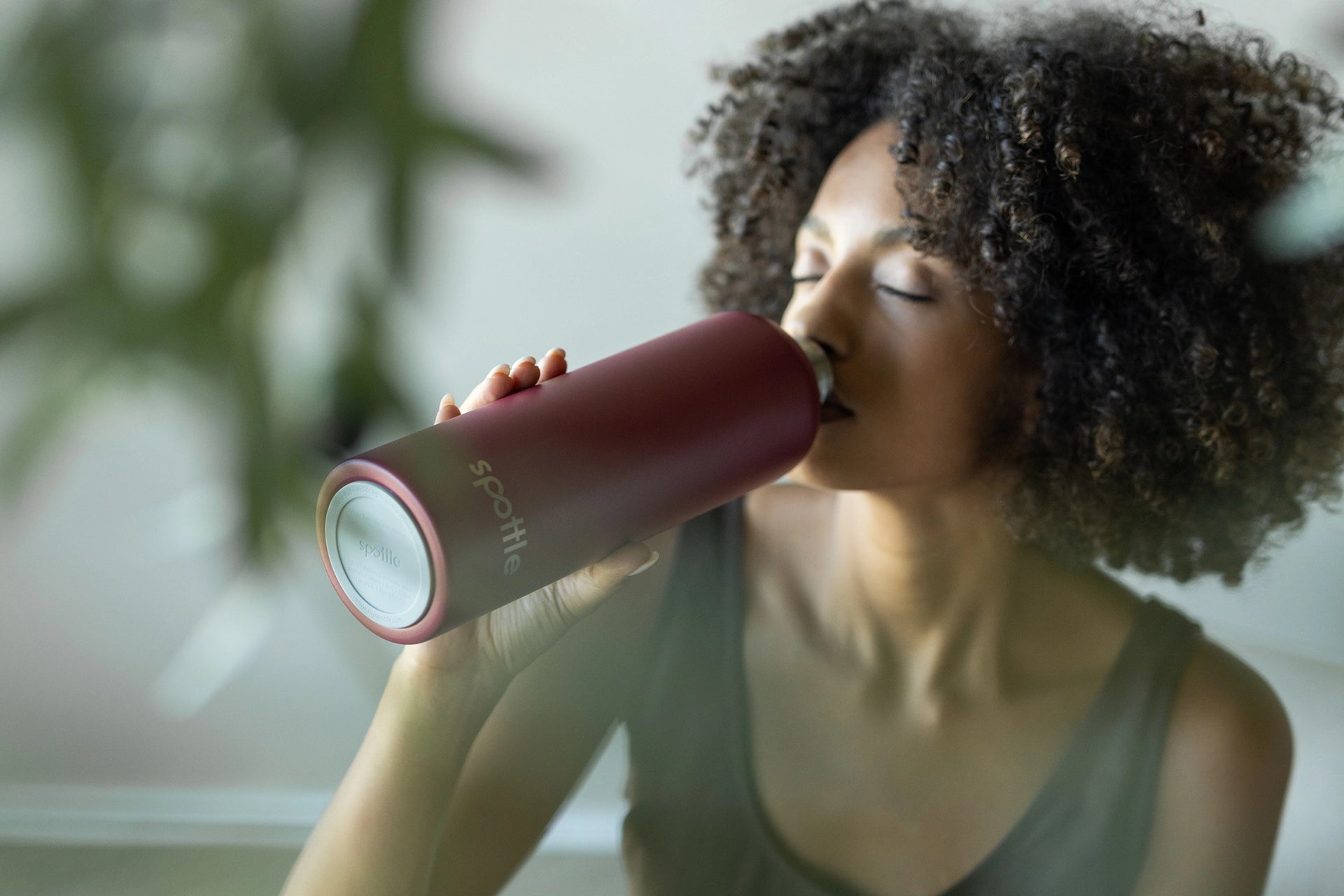 Stainless steel drinking bottles