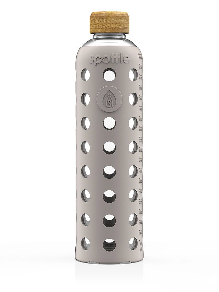 Glass water bottle with silicone sleeve & bamboo cap – 1 L (32oz)