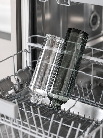 Schwarze Trinkflasche aus Glas – 750 ml