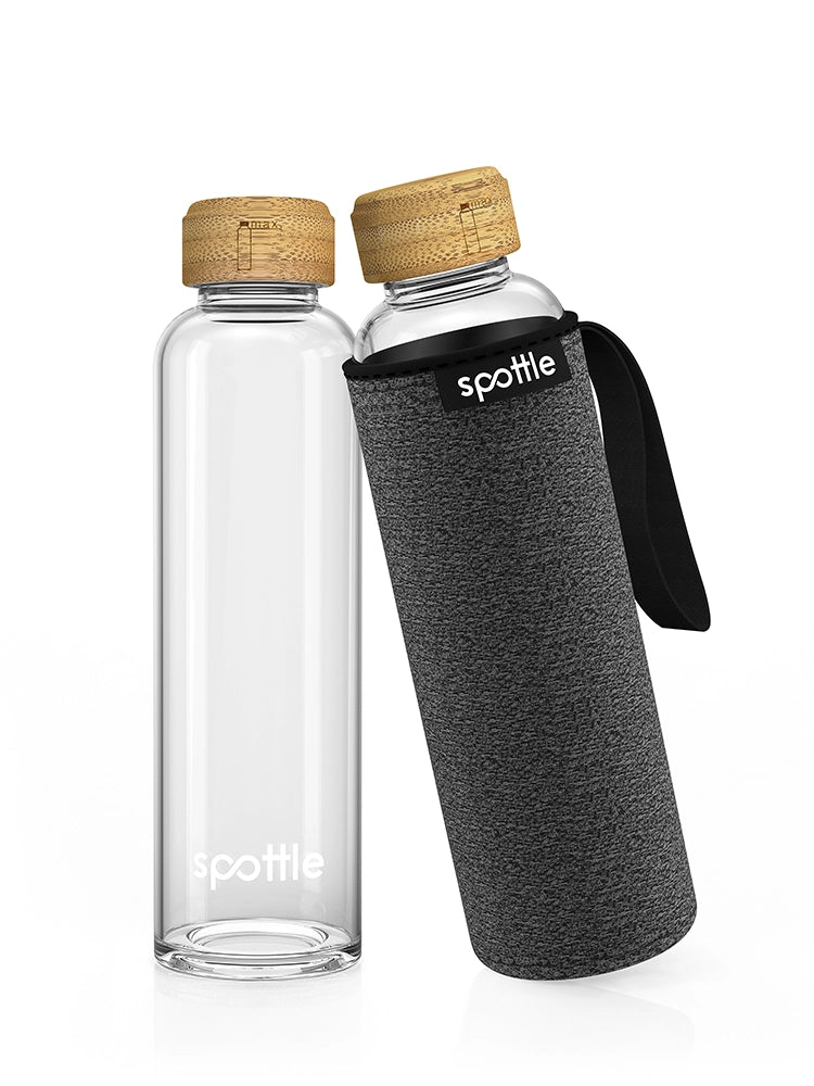 spottle 500-ml-Glasflasche mit Bambusdeckel, dunkelgrauer Neoprenhülle und schwarzer Trageschlaufe