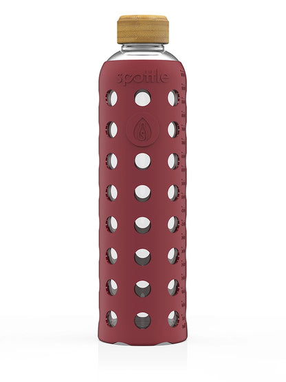 Glass water bottle with silicone sleeve & bamboo cap – 1 L