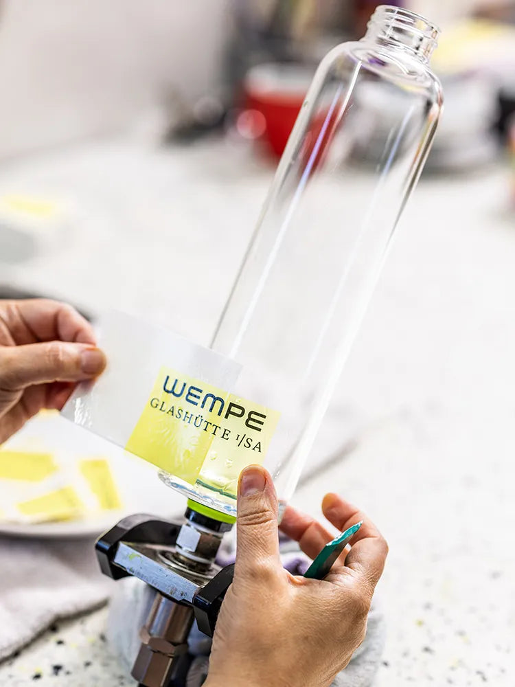 12 Inspirierende Wasserflaschen Für Mitarbeiter – 425 Ml, PC-Kunststoff, Schwarz, Mit Motivationssprüchen, Geschenk Für Team