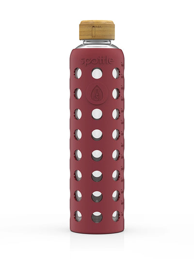 Glass water bottle with silicone sleeve & bamboo cap – 750 ml
