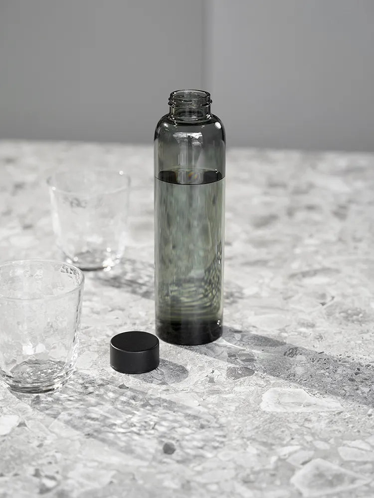 Black glass drinking bottle – 750ml